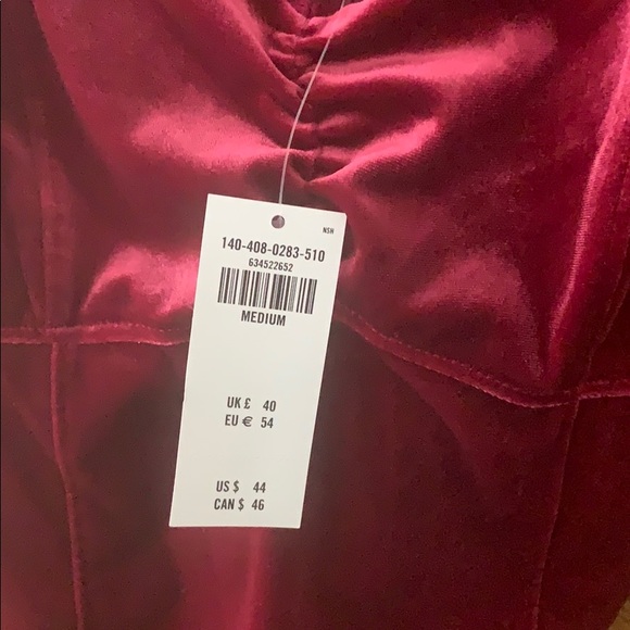 NWT Abercrombie and Fitch velvet crop top - Picture 6 of 6